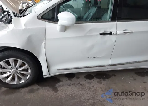 2018 Chrysler Pacifica Touring L from USA, damaged, VIN 2C4RC1BG7JR287679